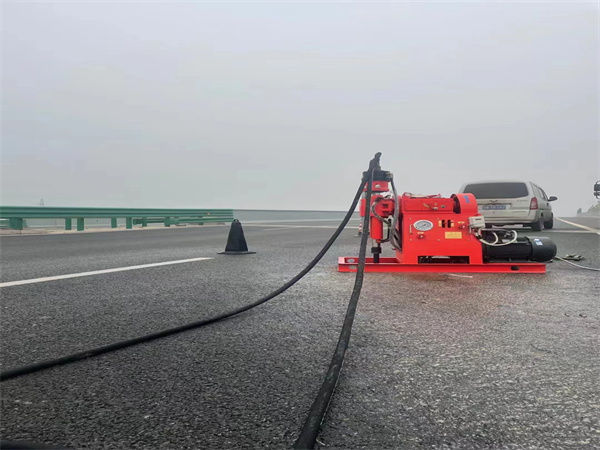 泰顺马路路基路面开裂下沉注浆加固灌浆